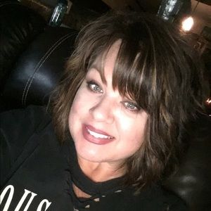 Meet your Posher, Angie